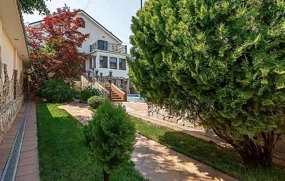 Продам Красивий Будинок на 5 сотках землі на 16 ст. Великого Фонтану Одеса
