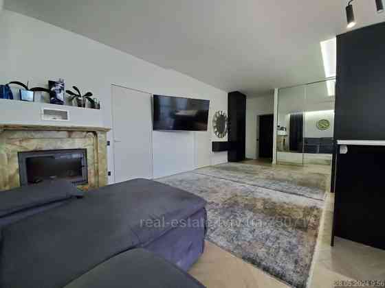 Продаж Квартира 3-кімнатна, 4/5 поверх на вул. Лисенка Львов