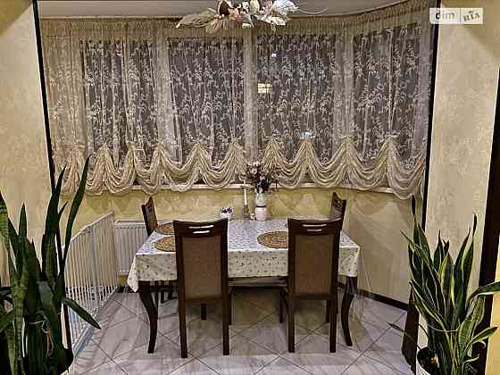 Продаж Квартира 3-кімнатна, 4/5 поверх на Миколаївська Винница