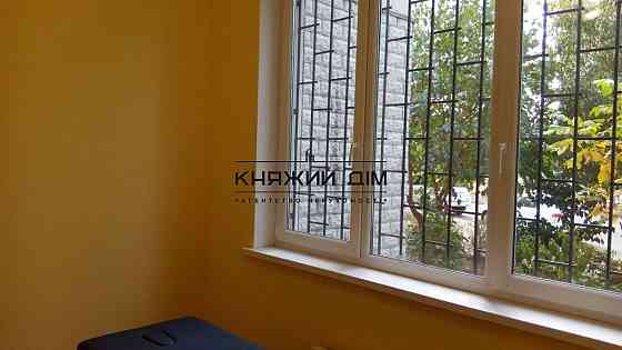 Оренда офісне приміщення на Урловская ул. поверх - 1 Київ