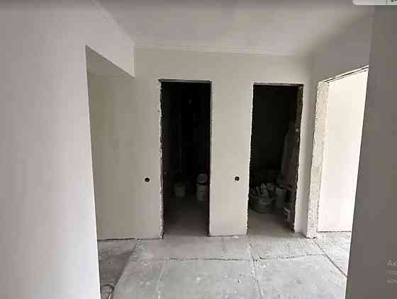 3 комнатная квартира. Средний этаж Одеса