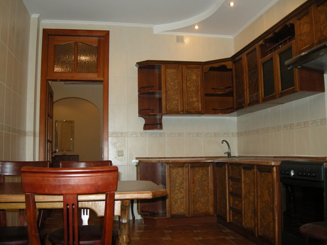 Оренда Квартира 3-кімнатна, 5/17 поверх на Срибнокильская ул. Київ - фото 1