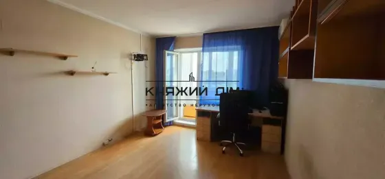 Продаж 3 кімнатна квартира КОД 21145930 Київ