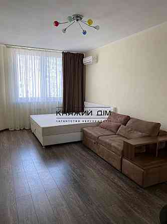 Оренда Квартира 3-кімнатна, 13/25 поверх на Чавдар Єлизаветы ул. Київ