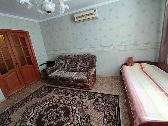 Оренда Квартира 2-кімнатна, 10/11 поверх на вул. Анни Ахматової, 7/15 Kiev