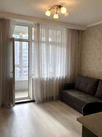 Оренда Квартира 2-кімнатна, 15/24 поверх на Ахматової, 30 Kiev