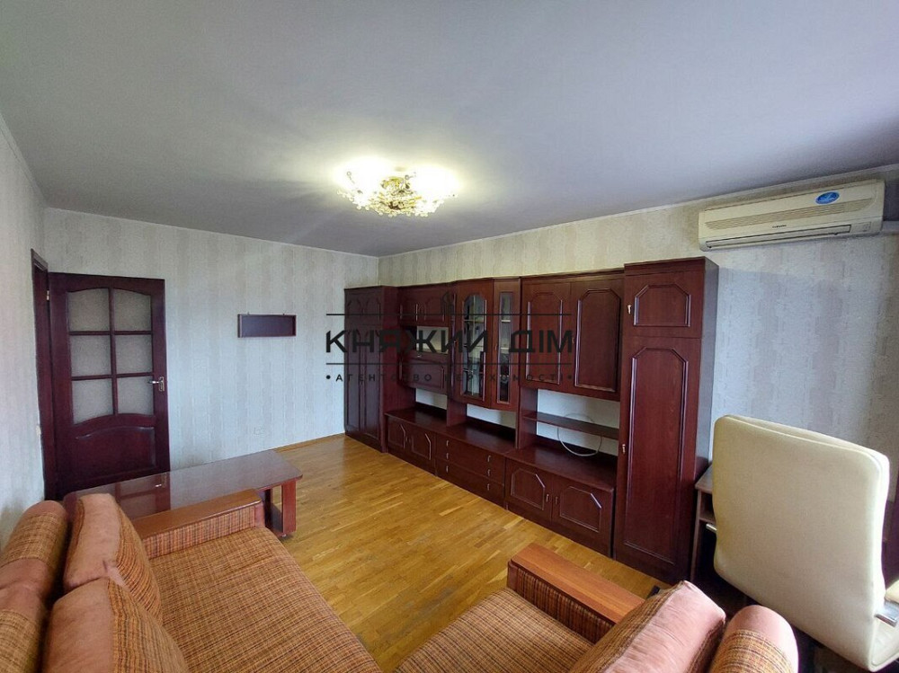 Оренда Квартира 2-кімнатна, 14/16 поверх на Ревуцкого ул. Київ - фото 1