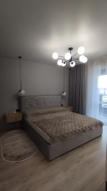 Аренда 1к Квартира 48 кв.м Тлехаса 17 Ужгород - изображение 1