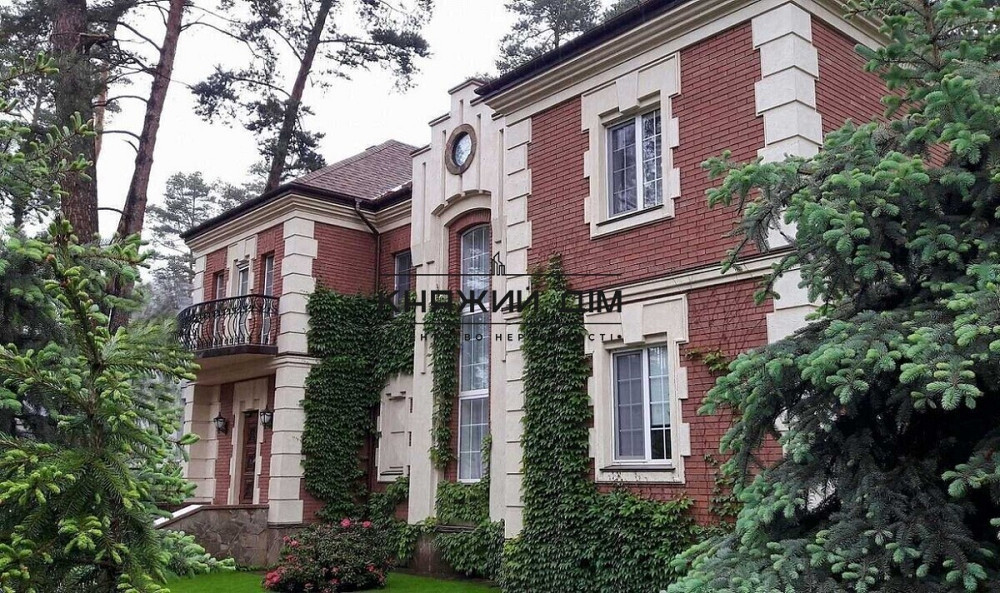 Оренда без комісії 3-х поверхового будинку в англійському стилі Романків. №139305  - фото 2