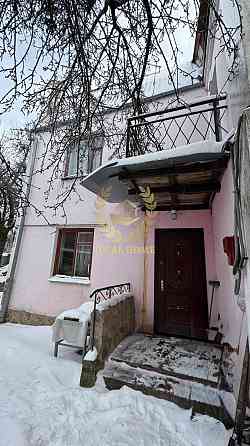 Продаж Будинок 4-кімнатний на Москвина ул., 1 Kiev