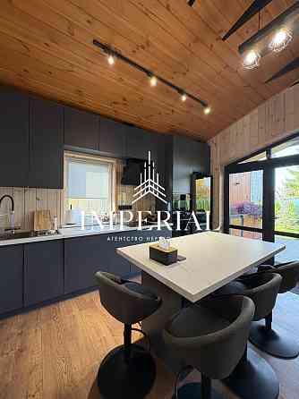 Продаж 1-поверховий Будинок з ділянкою 6.09 сот 115 кв.м 3 кімн. на Садовая вул. Київ