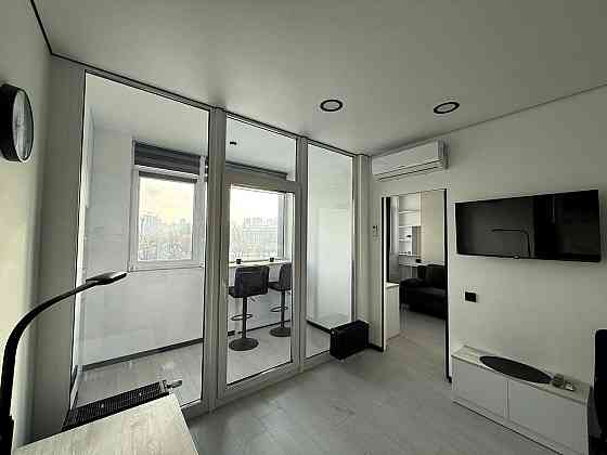 Продаж Квартира 2-кімнатна, 6/36 поверх на Берестейський вул., д. 11 Київ