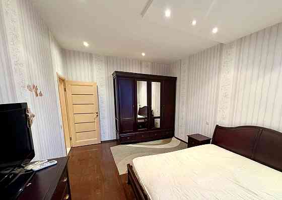 Продаж Квартира 2-кімнатна, 2/9 поверх на Оболонська Набережна вул., д. 3 Киев