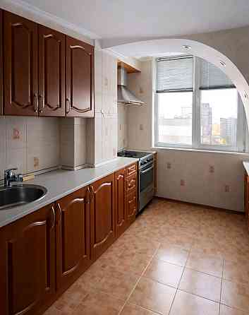 Продаж Квартира 2-кімнатна, 15/18 поверх на Полярная вул., д. 8-Е Kiev