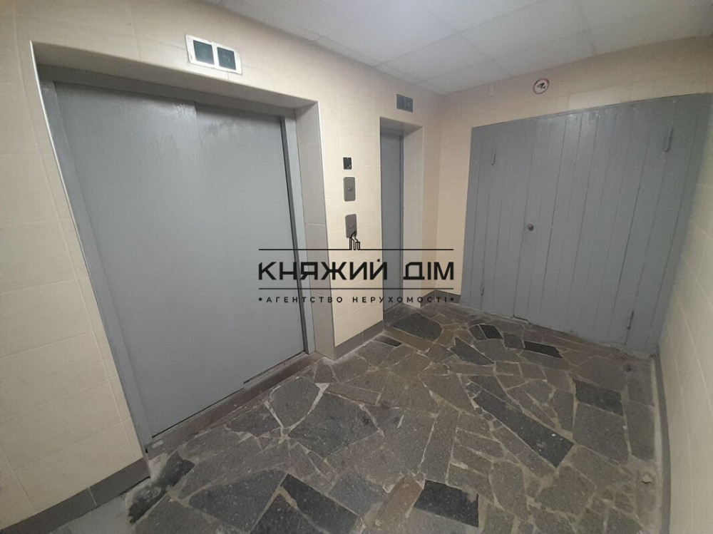 БЕЗ КОМІСІЇ! Продаж 3-кімнатна роздільна квартира, метро Святошин. № 21144462 Київ - фото 10