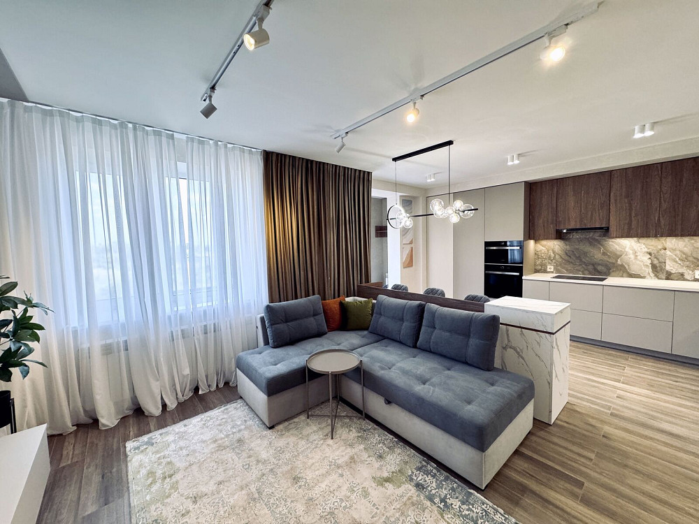 Продаж Квартира 2-кімнатна, 8/10 поверх на Аржанова ул., 1 Дніпро - фото 1