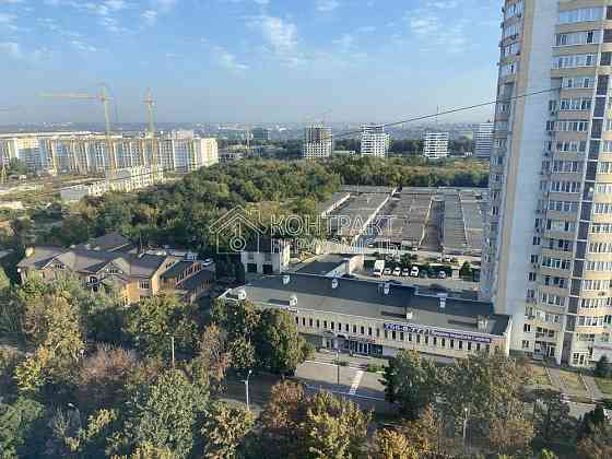 Продаж Квартира 3-кімнатна, 16/16 поверх на вул. Олимпийская Харків