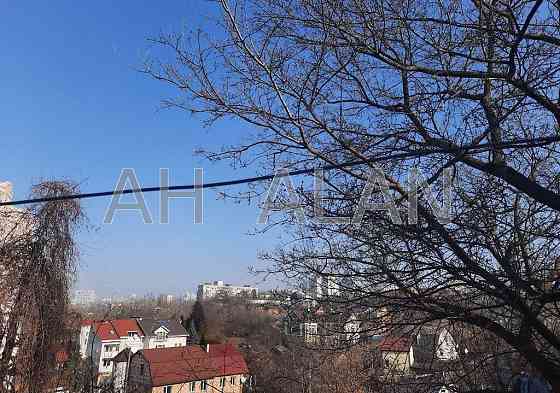 Продаж Будинок на Уральський пров. Kiev