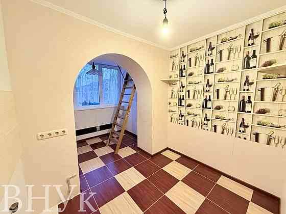 Продаж Квартира 2-кімнатна, 9/9 поверх на Рівненська Луцьк