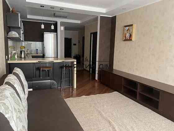 Продаж квартири по вул. О. Пчілки 6 21146014 Київ