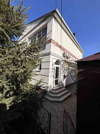 Просторий будинок для комфортного життя всієї родини. Кропивницький