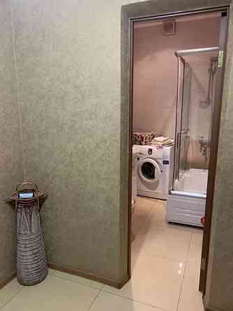 Оренда Квартира 1-кімнатна, 18/24 поверх на пр. Николая Бажана Киев