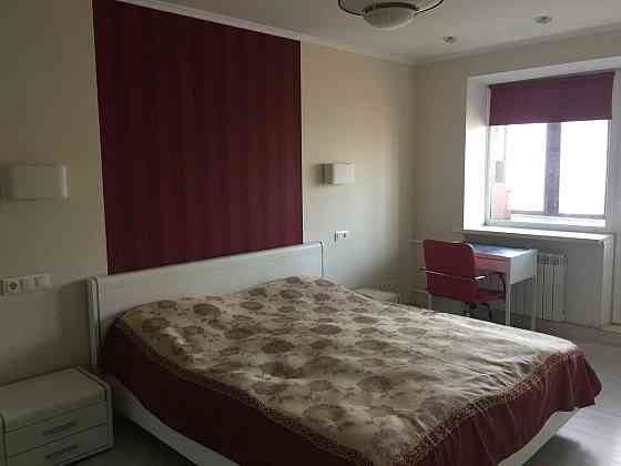 Оренда Квартира 2-кімнатна, 3/5 поверх на вул. Оболонська, 38 Kiev