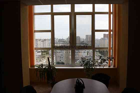 Оренда офісне приміщення на Драгоманова ул. поверх - 15/15 Kiev