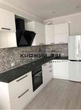 Оренда Квартира 1-кімнатна, 8/27 поверх на вул. Маршала Рыбалко ул./Ростиславська Київ