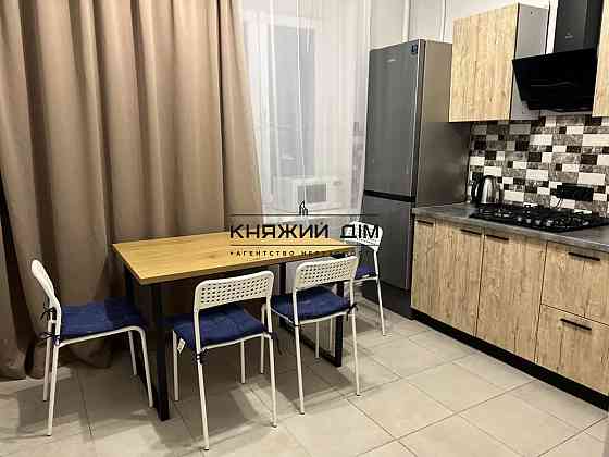 Продаж 3-кімнатної квартири, бульвар Лесі Українки. метро Печерська. № 21146604 Київ