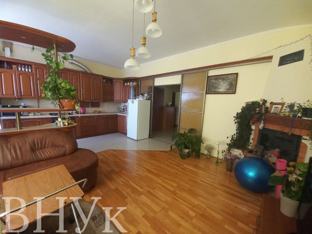 Продаж Квартира 3-кімнатна, 6/6 поверх на вул. Петлюри L'viv - photo 1