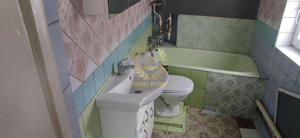 Розташований на тихій, зеленій вулиці поряд з живописною річкою Fastiv - photo 4