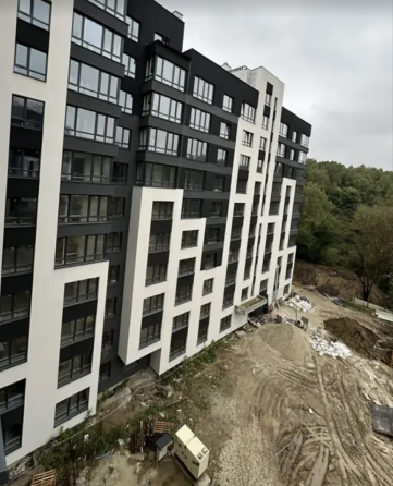 Продаж 2к квартири 68.4 кв. м на вул. Львівська Ternopil'