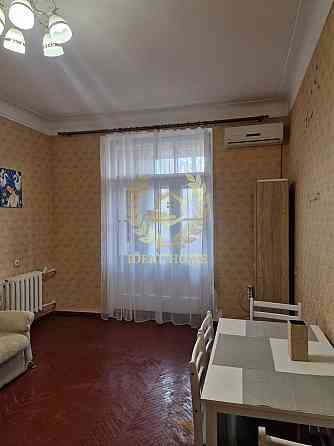 Кімната 20 м² з балконом, Берегового Київ