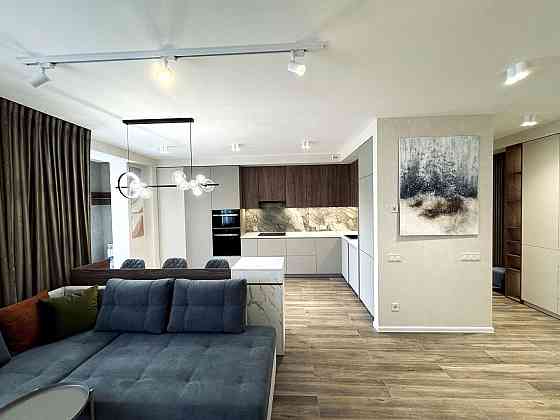 Продаж Квартира 2-кімнатна, 8/10 поверх на Аржанова ул., 1 Дніпро