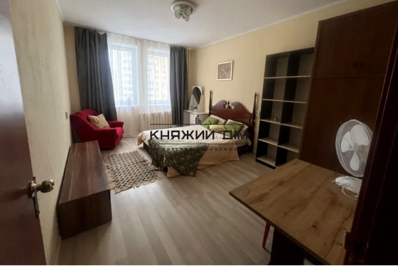 Оренда Квартира 3-кімнатна, 15/22 поверх на Пчелки Елены ул. Киев