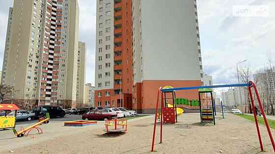 Продаж Квартира 1-кімнатна, 7/16 поверх на Ммилославська, 18 Kiev