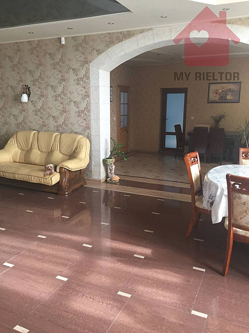 Продаж просторого будинку з басейном!  - photo 2