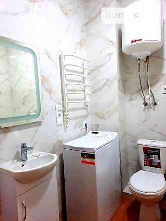 Оренда Квартира 1-кімнатна на ул. Регенераторная, 4 Kiev