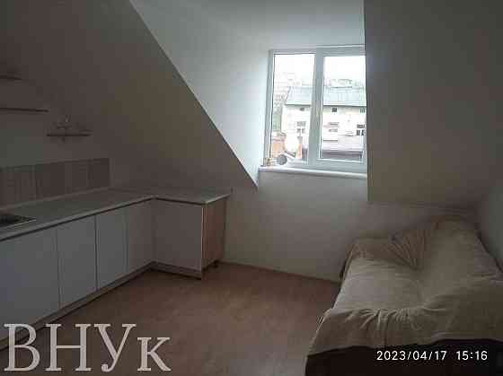 Продаж Квартира 1-кімнатна, 3/3 поверх на Зелена L'viv