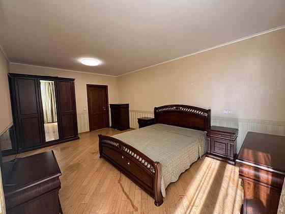 Оренда Квартира 2-кімнатна, 5/16 поверх на Ахматової, 35 Киев