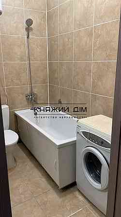 Оренда Квартира 1-кімнатна, 19/20 поверх на Светлая ул. Киев