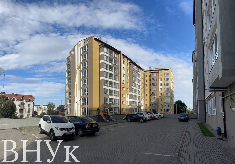 Продаж Квартира 3-кімнатна, 9/10 поверх на Шухевича Чернівці - фото 1