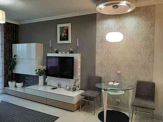 Оренда Квартира 2-кімнатна, 3/23 поверх на Голосеевский пр. Киев