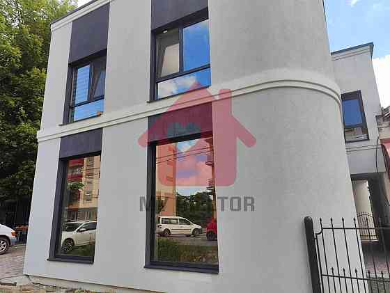 Оренда приміщення вільного призначення на Франка І. поверх - 1/2 Uzhhorod