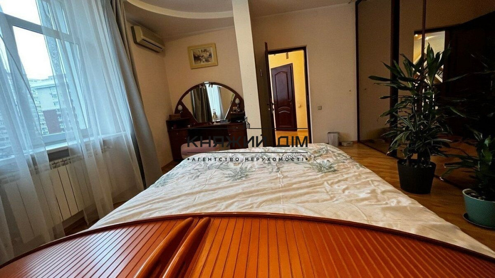 БЕЗ КОМІСІЇ !!! Оренда дворівневої 4-х к. кв. з великою терасою у центрі, м. Палац Україна. № 11200712 Киев - изображение 7