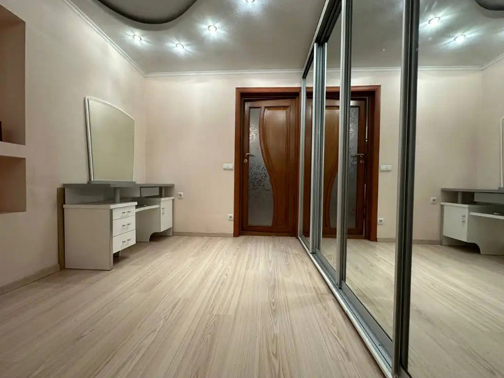 Продаж Квартира 3-кімнатна, 9/9 поверх на Победы наб., 58 Дніпро - фото 11