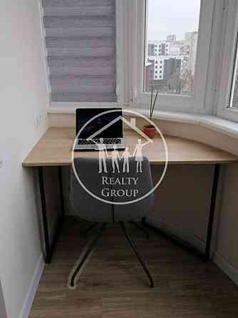 Оренда Квартира 2-кімнатна, 10/10 поверх на Демнянська вул., 30 L'viv