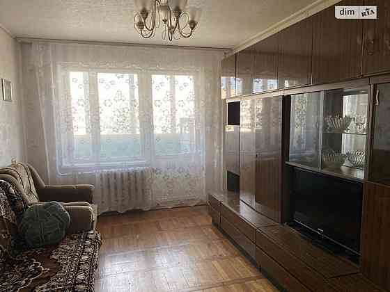 Оренда Квартира 3-кімнатна, 6/9 поверх на вул. Миколи Кибальчича, 19 Kiev