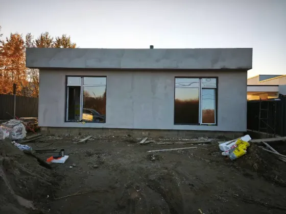 Продаж 1-поверховий Будинок з ділянкою 7 сот 185 кв.м 4 кімн. на Рівна Ужгород